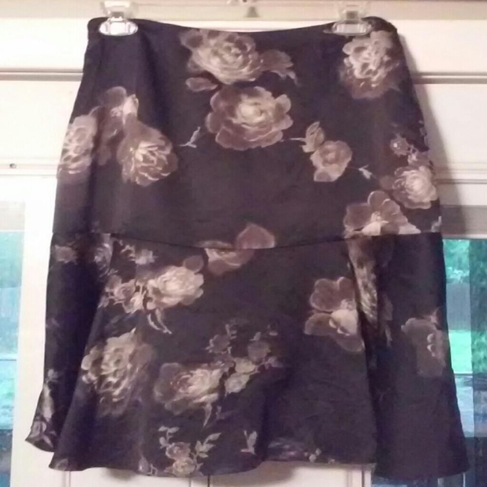 5 for $25 Black peplum skirt - Picture 1 of 1
